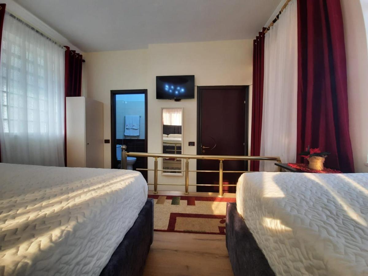 Villa 53 티라나 외부 사진